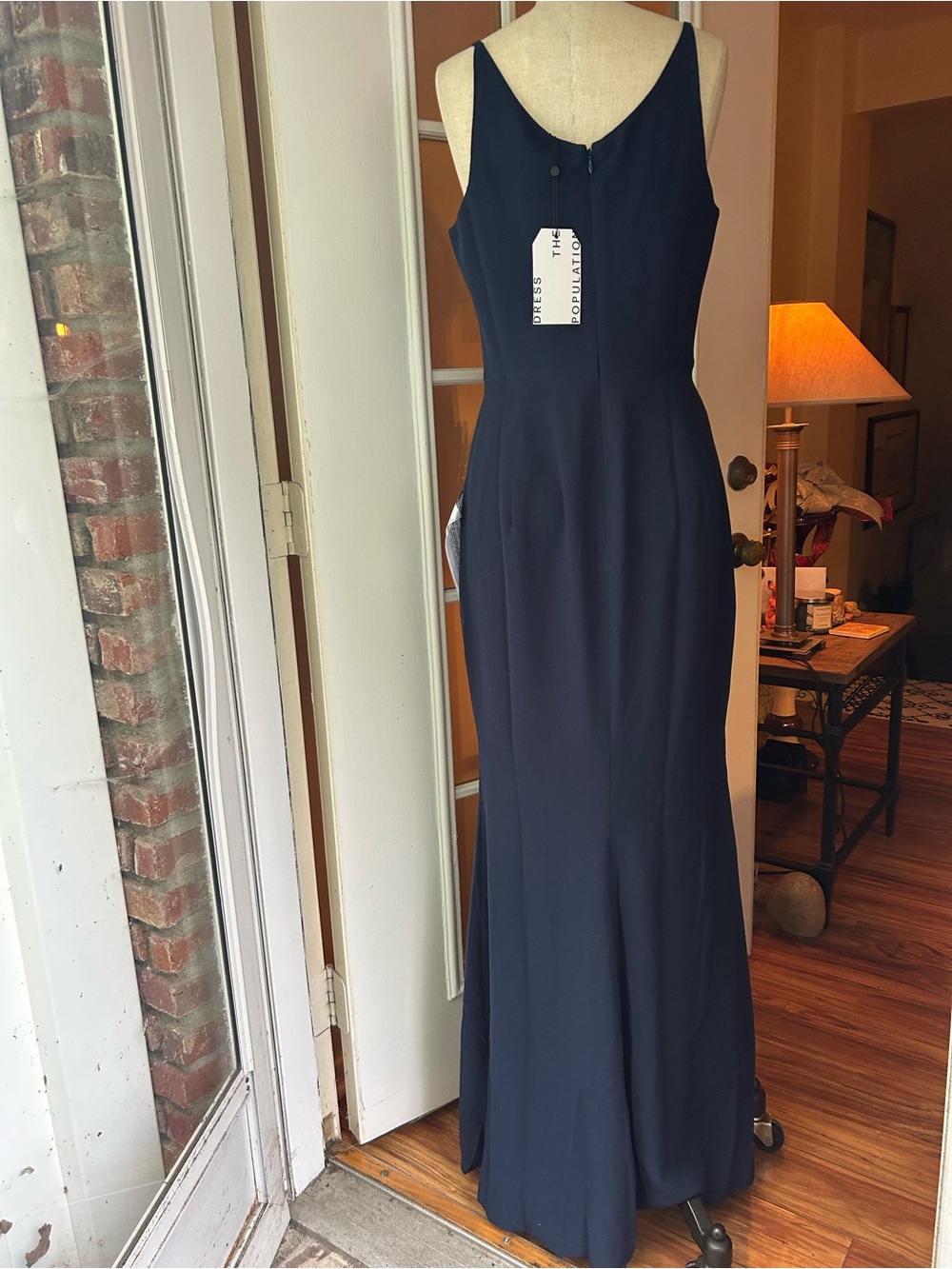 Dress The Population Iris sleeveless mermaid gown, midnight blue. Medium. - Picture 9 of 17
